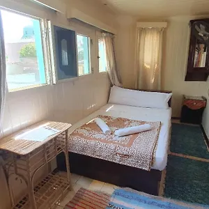 Moon Boat Luxor